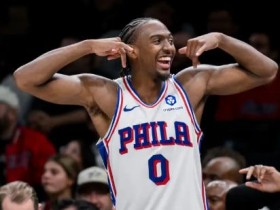 大发体育-亚历山大马克西当选周最佳 东契奇里夫斯获提名,大发助力你的致富之路!