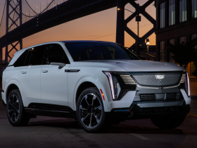 今年1-10月中国汽车进口量大降30% 美系车大幅萎缩