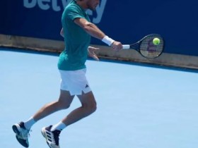 大发体育-斯特凡诺斯引发网球迷对提前退役的猜测,大发助力你的致富之路!