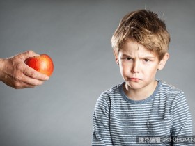 什麼都不要!小孩最討厭任性瞬間 超想翻一萬個白眼…