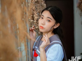 制服正妹「瑀彤」無辜感讓人融化,勾起你兒時的初戀回憶!