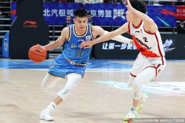 【博狗体育】翟晓川19分首钢胜肯帝亚 吴前25分浙江胜深圳