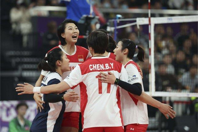 【博狗体育】女排世俱杯天津3-0挫米纳斯夺开门红 李盈莹19分