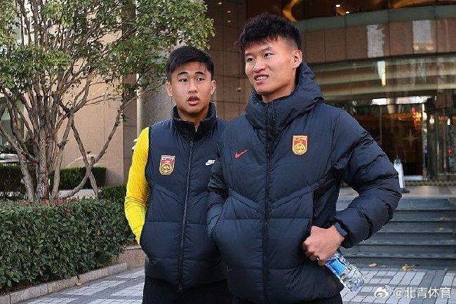 【博狗体育】国足抵达阿布扎比首训 扬科维奇检查国脚假期作业
