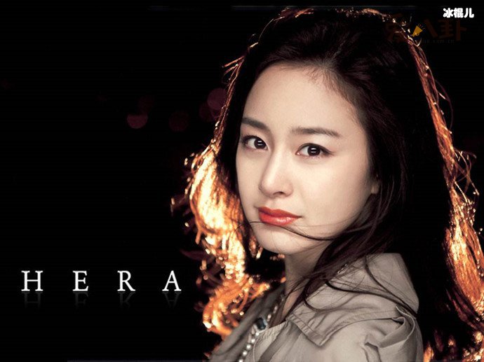 金泰熙家里是财阀, 低调的学霸级白富美家庭事业兼收