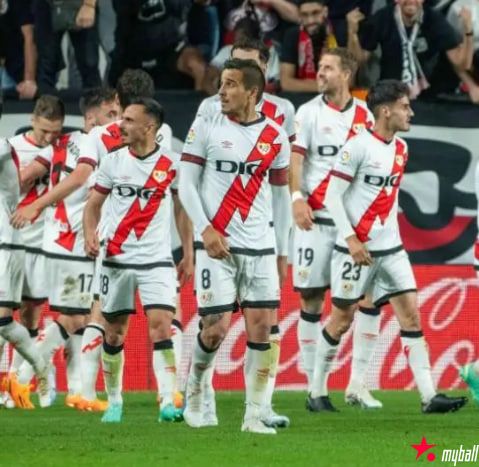 迈博体育 足坛悲喜一夜！皇马0-0爆冷，巴萨4-2落后榜首3分